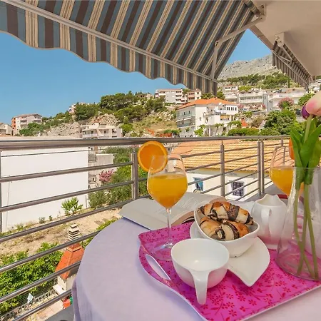 Appartement Josko - Omis Duće