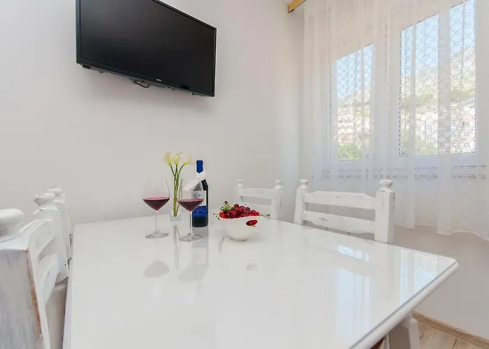 Appartamento Josko - Omis Duće